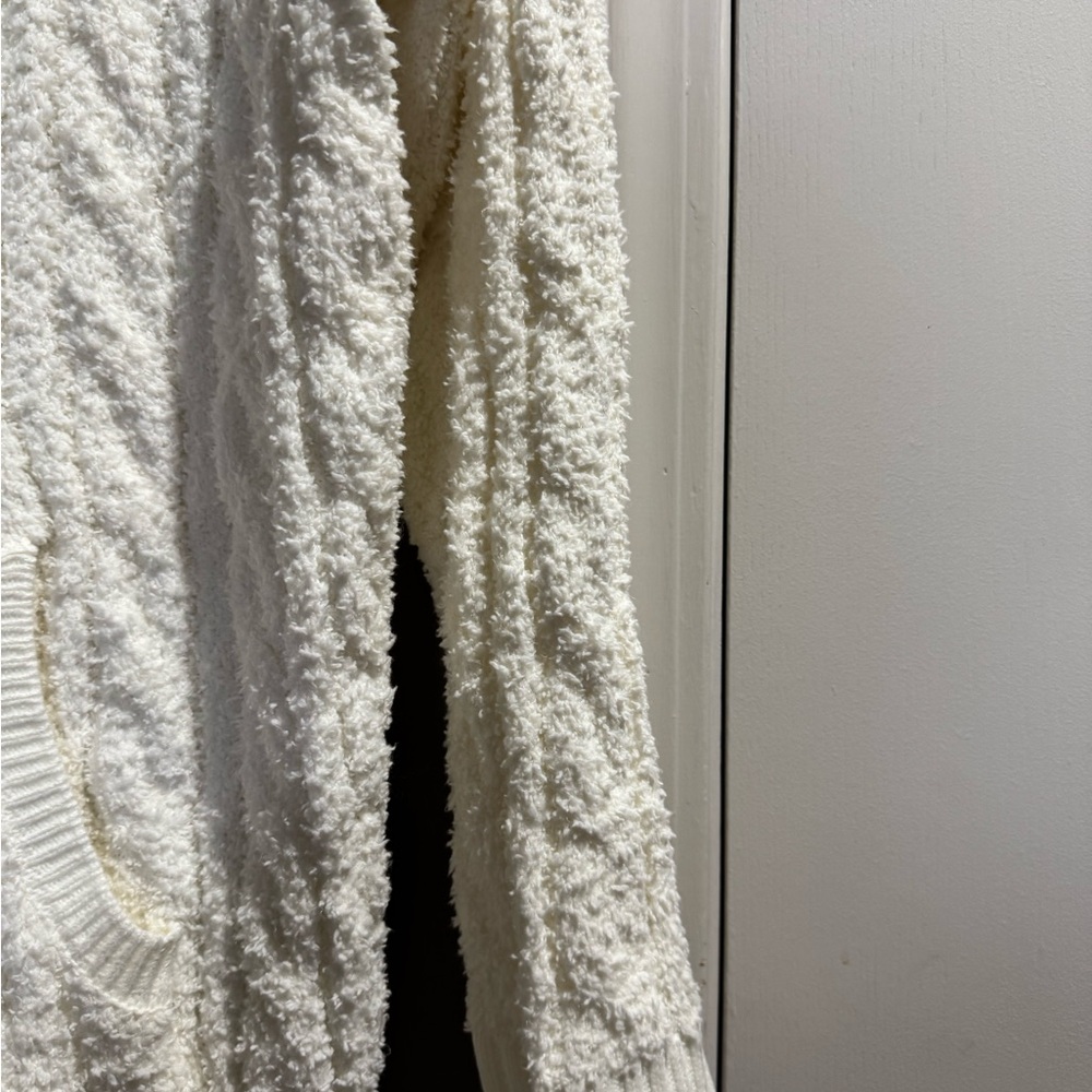 Cozy off White Knit Hooded Sweater new without tags - Picture 4 of 8